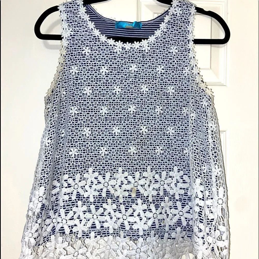 Crochet dbl layer sleeveless tank top